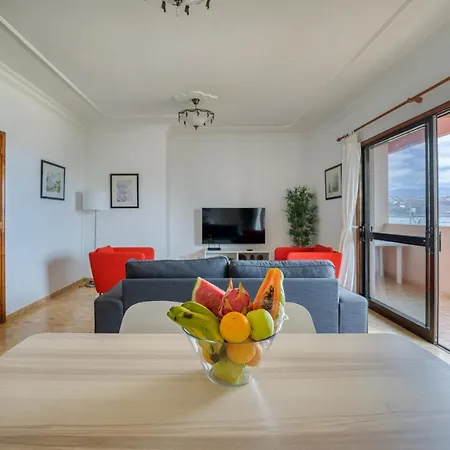 Huge Balcony Over Canteras By Canariasgetaway Hébergement de vacances