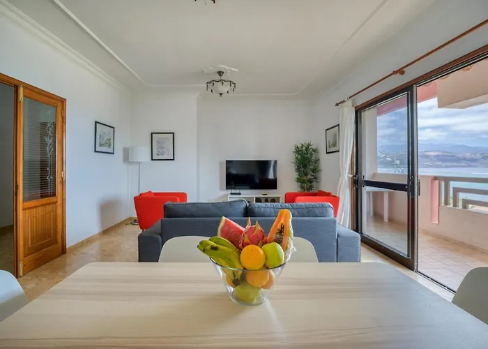 Huge Balcony Over Canteras By Canariasgetaway Dom wakacyjny