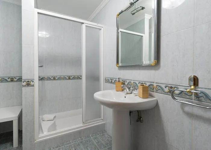 Huge Balcony Over Canteras By Canariasgetaway 度假居