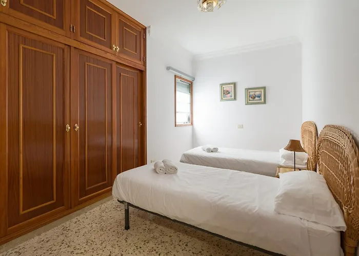 Feriehus Huge Balcony Over Canteras By Canariasgetaway